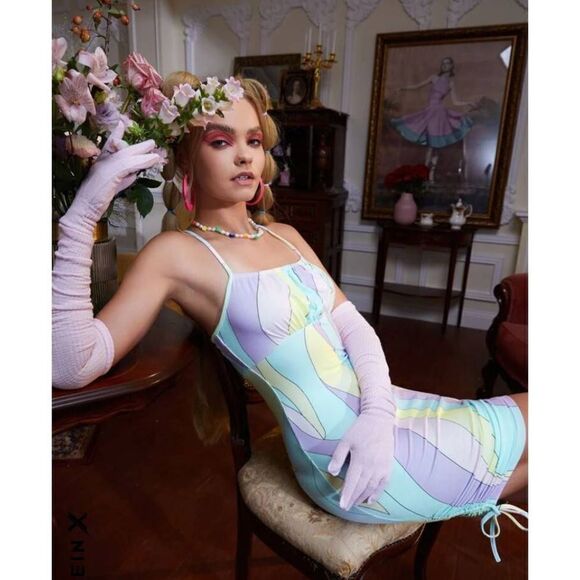 Drawstring bodycon dress   - Picture 5 of 6